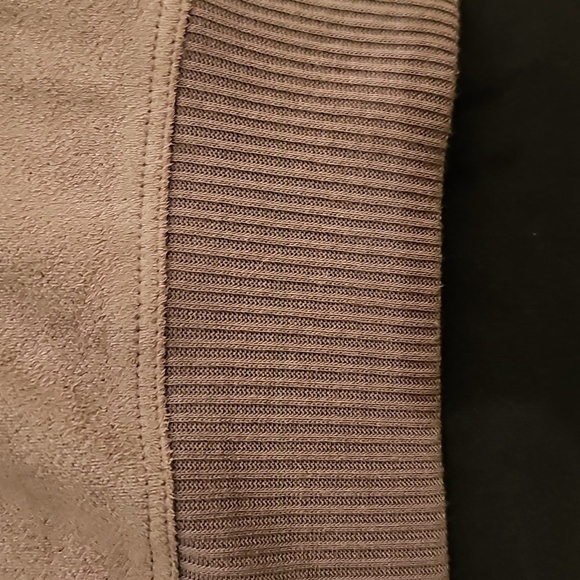 Neiman Marcus Dressy Grey Raglan Top With Long Sheer Sleeves - Picture 4 of 8